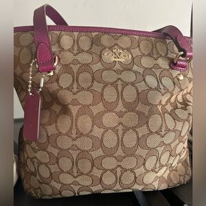 Coach Handbag Plum ✨
